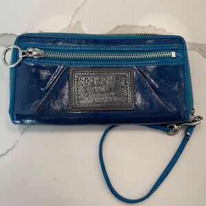 Coach Poppy wallet in blue